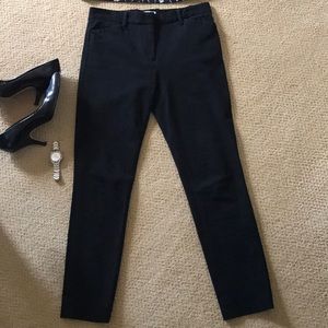 Women's GAP slim cropped stretch slacks. 00R.